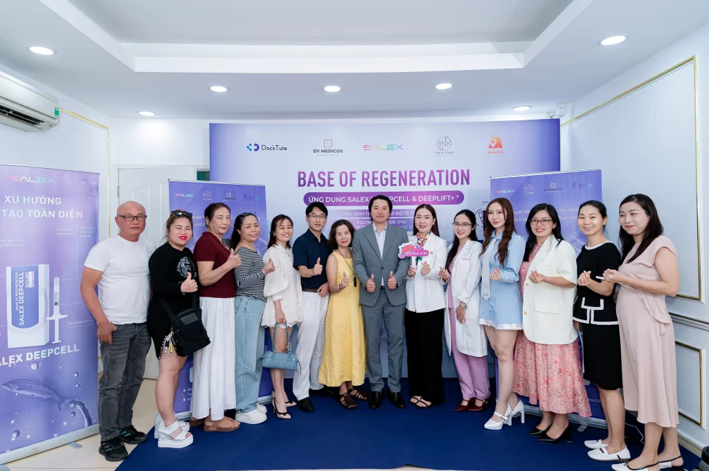 "Ảnh tập thể sự kiện Thẩm mỹ viện You N Young 2025"