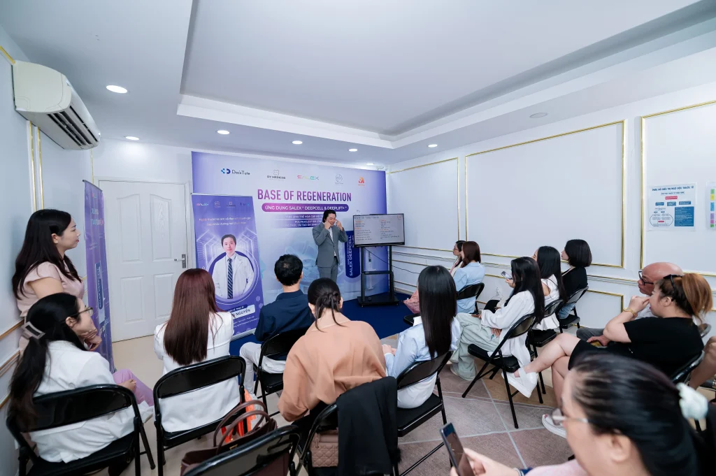 "Toàn cảnh sự kiện You N Young có sự đồng hành của Vie Star Brands"