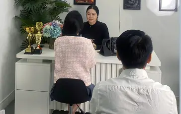 Vie Star Brands hợp tác cùng chuyên gia Tina Trần xây dựng thương hiệu cá nhân.